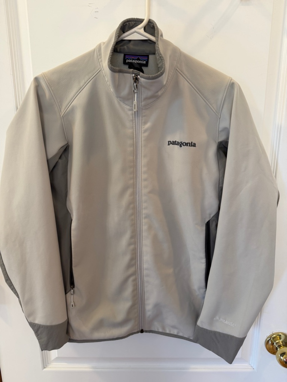Patagonia Womens XS Light Gray/Stone Full-Zip Softshell Jacket